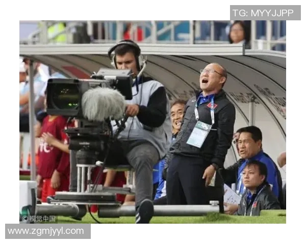 韩国伴舞足球明星引发热议他是谁背后的故事揭秘 韩国伴舞足球明星引发热议他是谁背后的故事揭秘