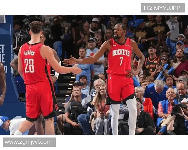 2015年火箭队与步行者队激战回顾精彩瞬间与赛季亮点分析