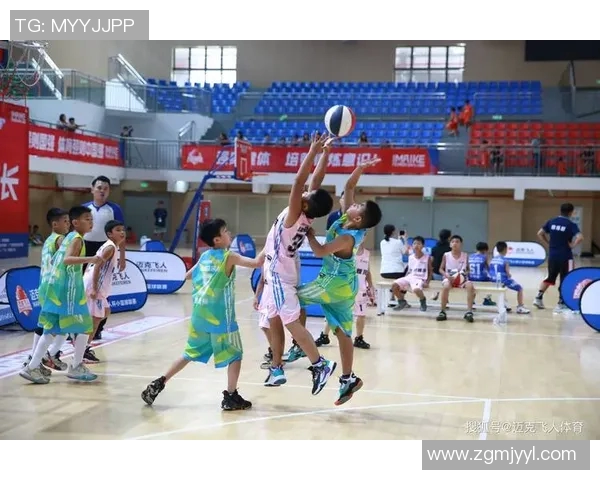 乐动体育篮球少儿培训助力孩子成长与健康发展开启篮球梦想之旅